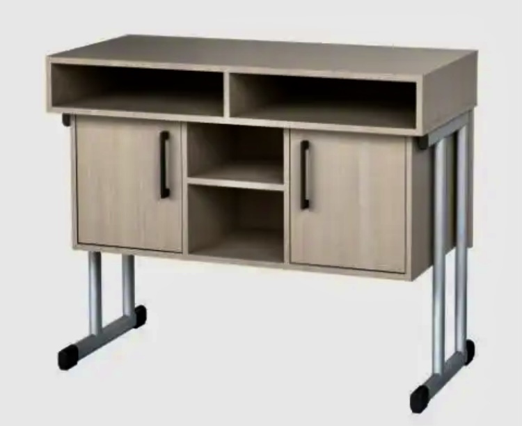 Стіл демонстраційний .РІВНЕНСЬКЕ НВП УТОГ ширина 1200мм.